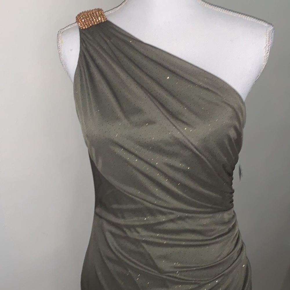 NWT Betsy & Adam One Shoulder Gold Embellished Evening Gown Dress - Picture 10 of 10